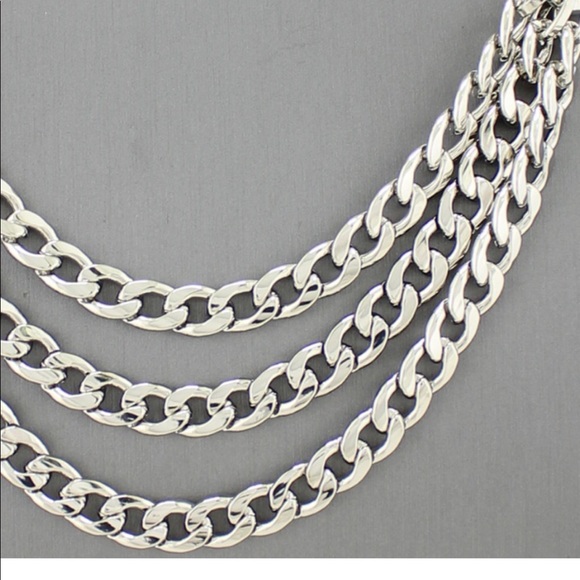 Polished Chain Layered Necklace Set - Picture 5 of 5